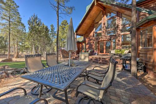 Spacious Show Low Cabin Ideal for Families! in Show Low (AZ)