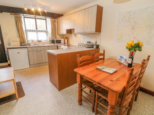Watershed Cottage - image 10