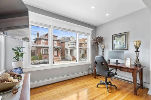 Casa de Paz - Destination to American Dream Mall, NYC, Washington Heights in North Bergen, USA