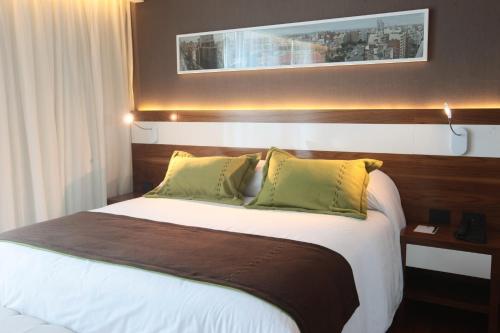 Yrigoyen 111 Hotel – Cordoba, IA