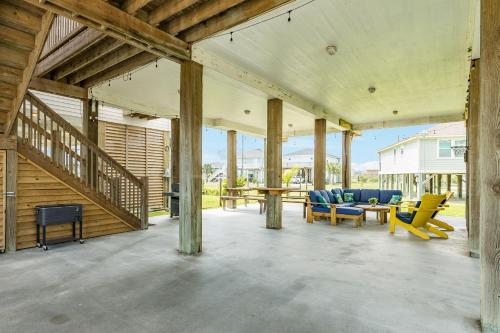 Lighthouse Retreat in Crystal Beach, USA