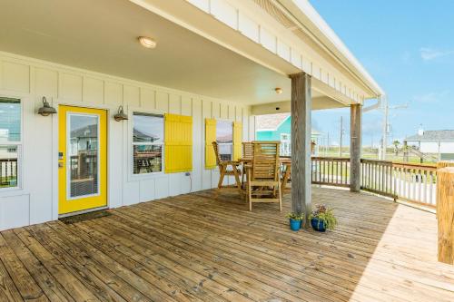 Lighthouse Retreat in Crystal Beach, USA
