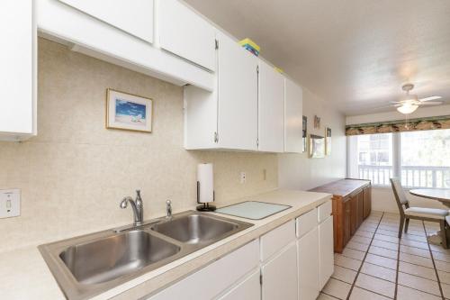 Surfside 104 by Padre Escapes - image 14
