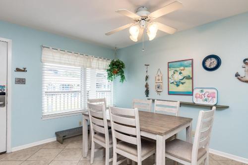 Surfside 107 by Padre Escapes - image 14