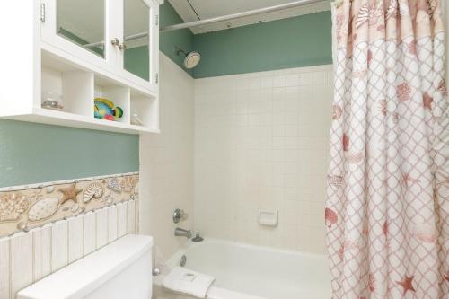 Tropical Treat 298 by Padre Escapes - image 2