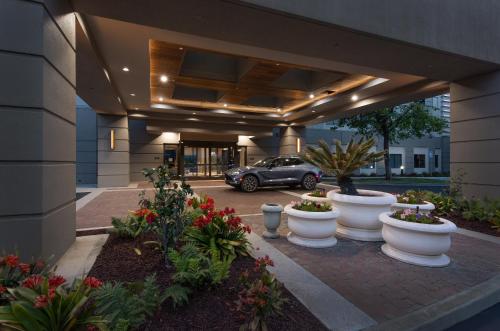 The Plaza Suites Hotel - main image