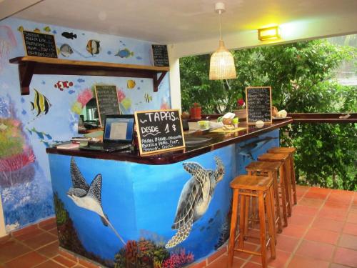 Makanan dan Minuman, Hotel Iguanito in Santa Catalina