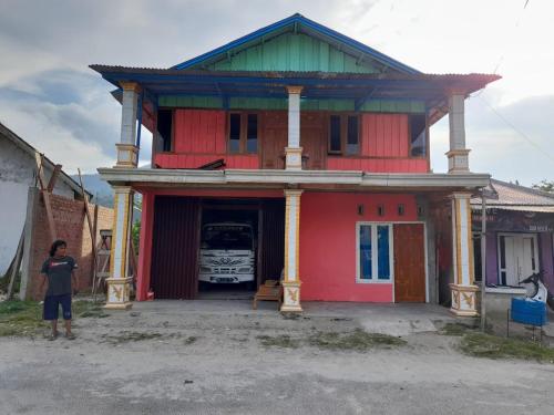 OYO Homes 91121 Desa Wisata Kotabatu Danau Ranau