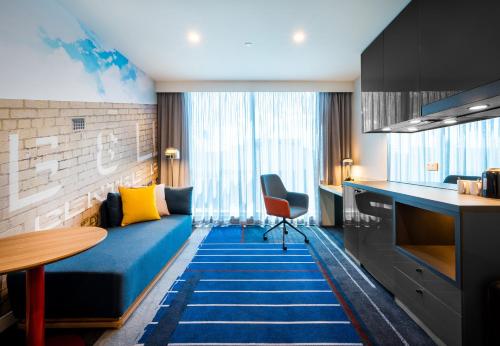 room detail thumbnail 0
