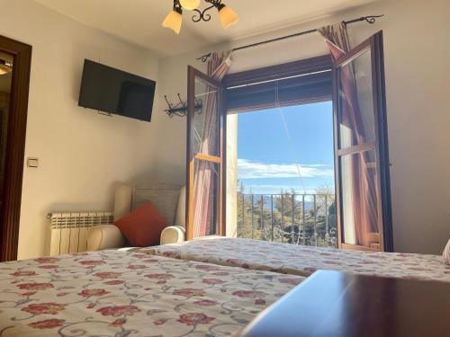 Superior Double or Twin Room with Mountain View