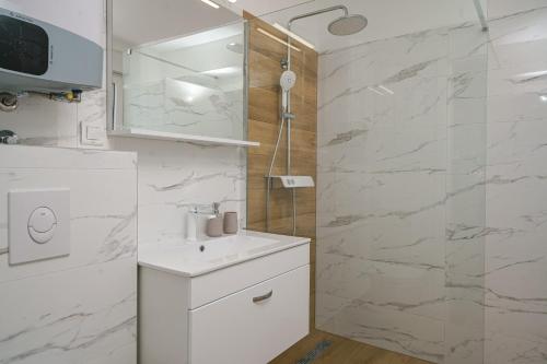 Three-Bedroom Apartment image 10