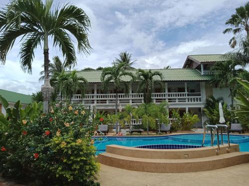 The Beach Boutique Resort