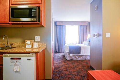 City Express by Marriott Manhattan Beach - 주방