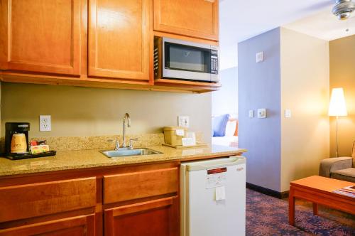 City Express by Marriott Manhattan Beach - 주방