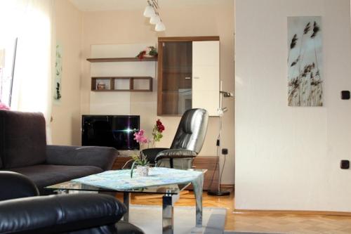 Superior One-Bedroom Apartment
