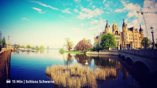 Ferienhaus SeeWaldMeer am Pinnower See bei Schwerin