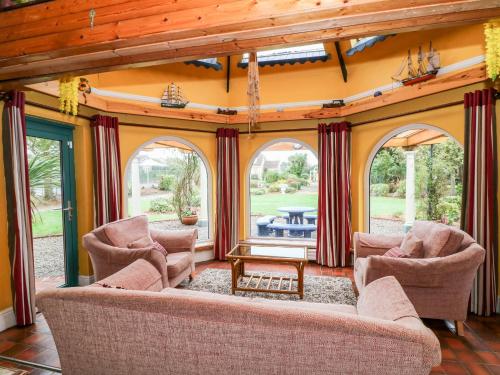 ทัศนียภาพภายนอกโรงแรม, Ballysheen House in รอสส์เลร์