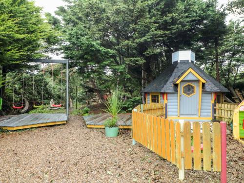 ทัศนียภาพภายนอกโรงแรม, Ballysheen House in รอสส์เลร์