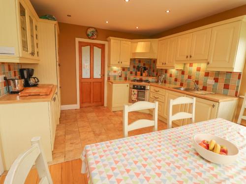 A szálláshely kívülről, Fraoch in Waterville