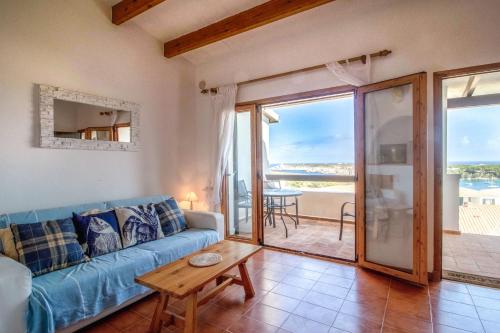  Stunning sea views apartment, pool, 5 min walk to beach in Arenal den Castell