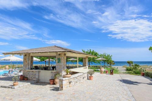 pludmale, Castello Antico Hotel in Mavrovouni (Gytheio)