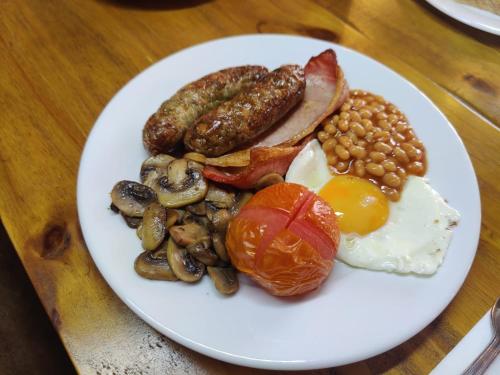 Woolpack Inn - image 4