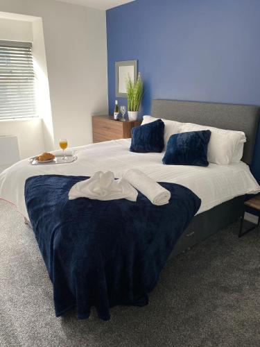 B&B Hessle - HU-Thirteen Apt One - Sleeps 4 - Bed and Breakfast Hessle