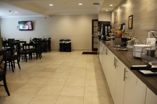 Best Western Burbank Airport Inn, Los Angeles (zdjęcie 8)