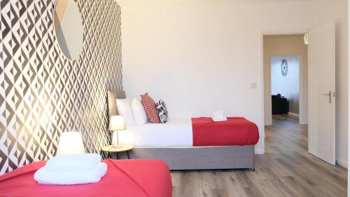 Stylish Central Apartment inc Free Parking + Bedford City Centre + Hospital