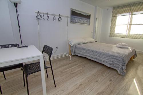 Mercado Huelin Apartments - image 2