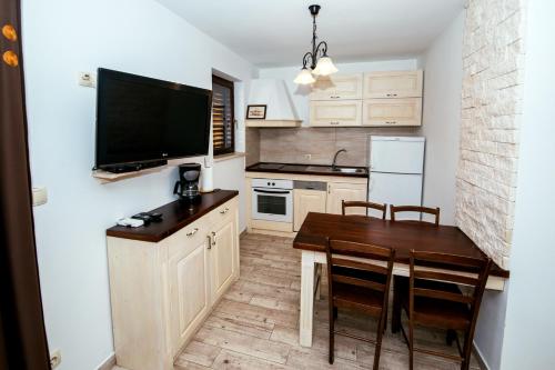 Standard One-Bedroom Apartment (2 Adults + 2 Children)