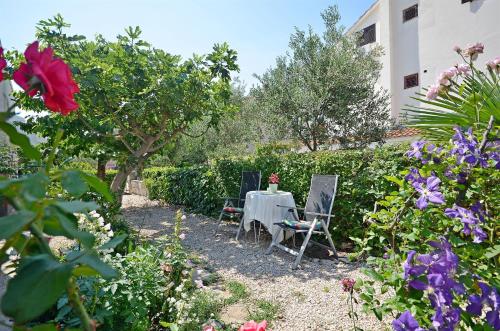 Apartment Radenka - image 11