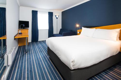 Holiday Inn Express Manchester East, an IHG Hotel