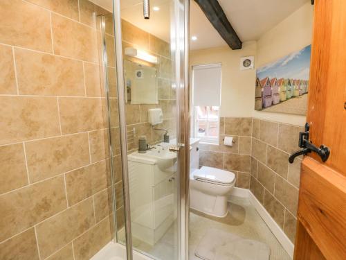 Black Gem Cottage - image 13