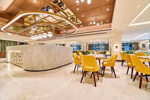 餐廳, 錫納亞麗娜酒店 (Rina Sinaia Hotel) in 錫納亞市中心