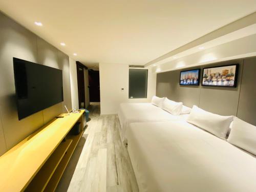350483376 La Capilla - Punta del Este
