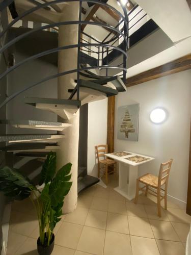 Instalaciones, Logement de groupe au centre d'Azay le Rideau in Azay-le-Rideau