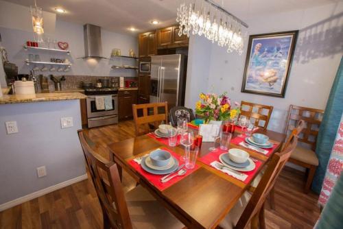 Bedknobs and Broomsticks - image 3