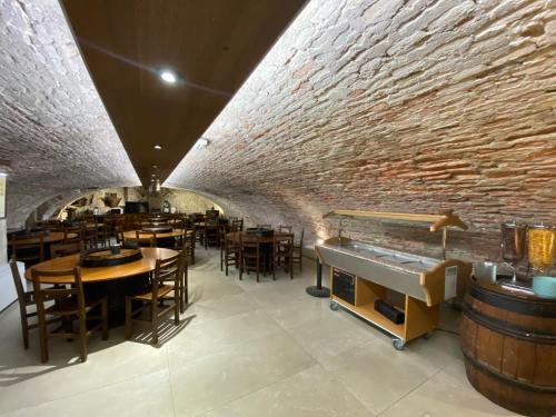 อาหารและเครื่องดื่ม, คีเรียด์ชาลอนเซอร์เซาโอเน่เซ็นเตอร์ (Kyriad Chalon sur Saone Centre) in ชาลง-ซูร์-โซน