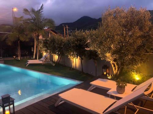 Guest House for 2, Like a Private Boutique Hotel gîte à louer Bemposta