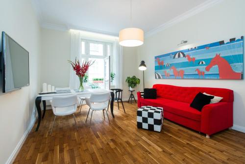 Two-Bedroom Apartment with Two Bathrooms -Tarłowska 6 Street