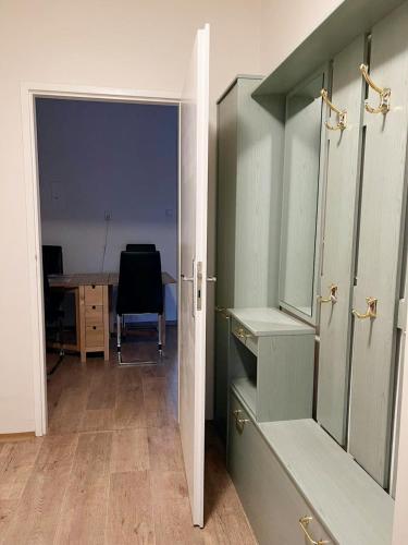One-Bedroom Apartment image 9