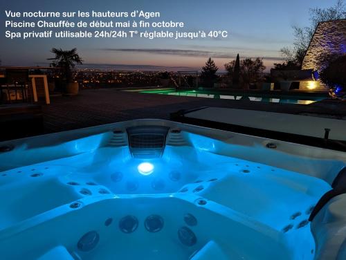 Villa avec Spa Jacuzzi Grande terrasse sans vis à vis Sky House Agen