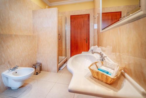 350516977 Hotel Capital with private wellness