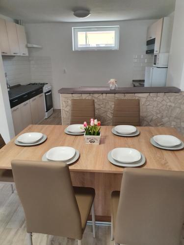 Iekārtas, Família Apartman Cserkeszőlő (Familia Apartman Cserkeszolo) in Cserkeszőlő