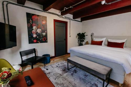 1 queen bed