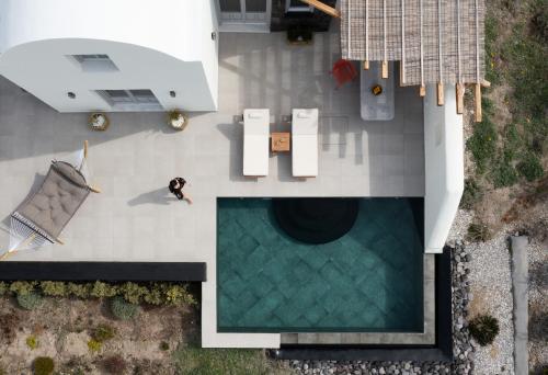 Phaos at Saint John Villas with private heated pool, Oia (photo 10)