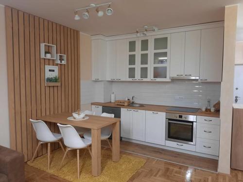 Apartman Ljiljana LUX Sombor in سومبور