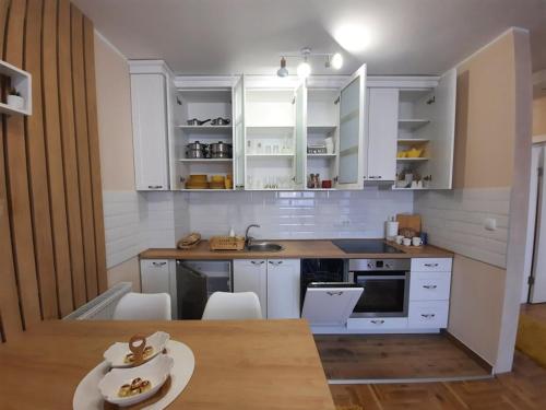 Apartman Ljiljana LUX Sombor in سومبور