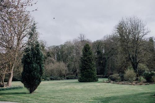 Garden, Noan Country House B&B in Cashel